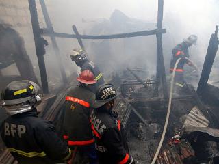 Fire guts several houses in Sampaloc
