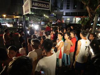 Outside MMC, fans await news about Dolphys passing