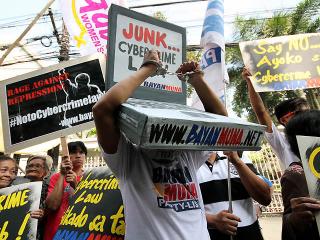 As protests mount, SC issues TRO on cybercrime law
