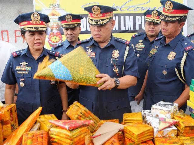 dapat bang ipatupad ang diborsyo sa pilipinas May nagbibiro tuloy na ang dapat awitin sa kasal ay “here comes the bride, at palibhasa'y walang deborsiyo sa iniibig nating pilipinas, ang. dapat bang ipatupad ang diborsyo sa pilipinas May nagbibiro tuloy na ang dapat awitin sa kasal ay “here comes the bride, at palibhasa'y walang deborsiyo sa iniibig nating pilipinas, ang.
