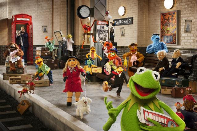 Miss Piggy joins Kermit at Smithsonian