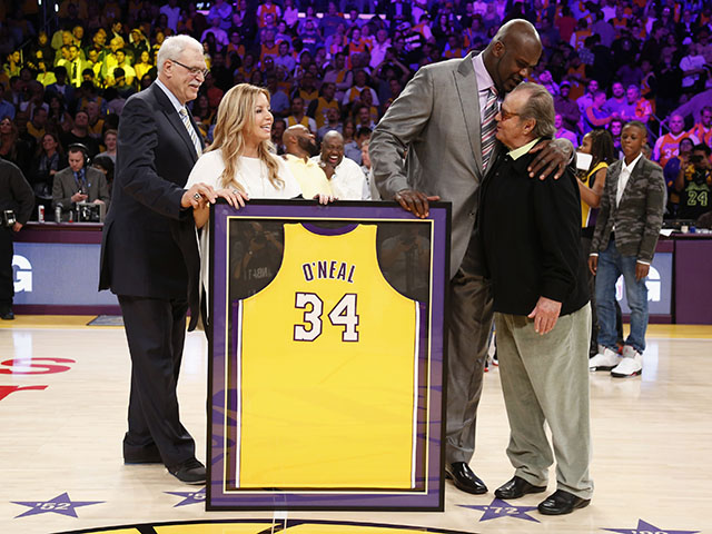 shaq jersey retirement lakers