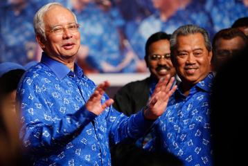 Malaysias ruling party reelected; extends 56-year rule