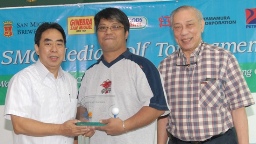 dzBB radio host tops golf tourney | Sports | GMA News Online