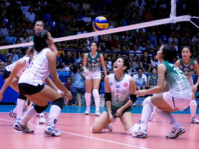 La Salle pounds NU to secure UAAP women's volleyball top ranking | GMA ...