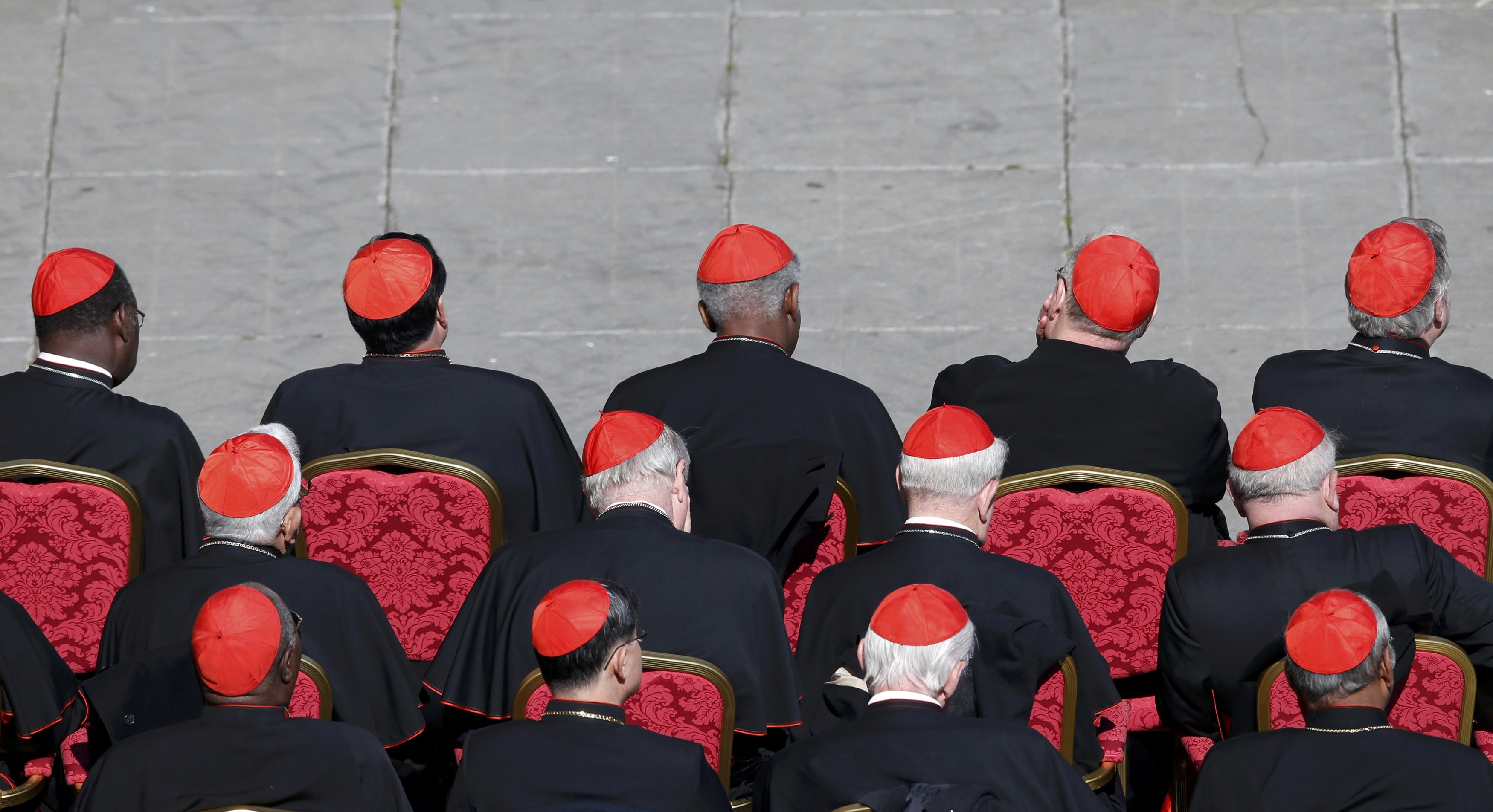 Cardinal cut: Italy's tailor to the stars of the Church | GMA News Online